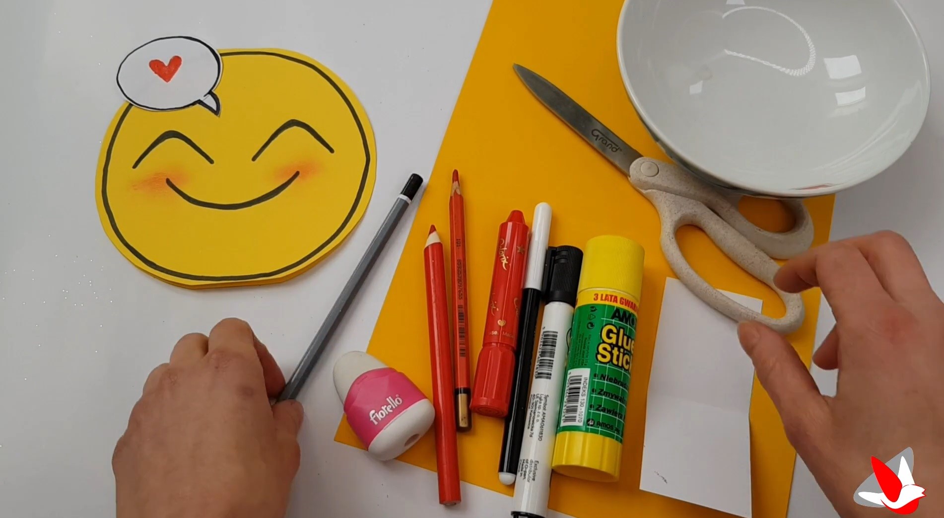 Zajęcia plastyczne - Walentynkowe emotikony