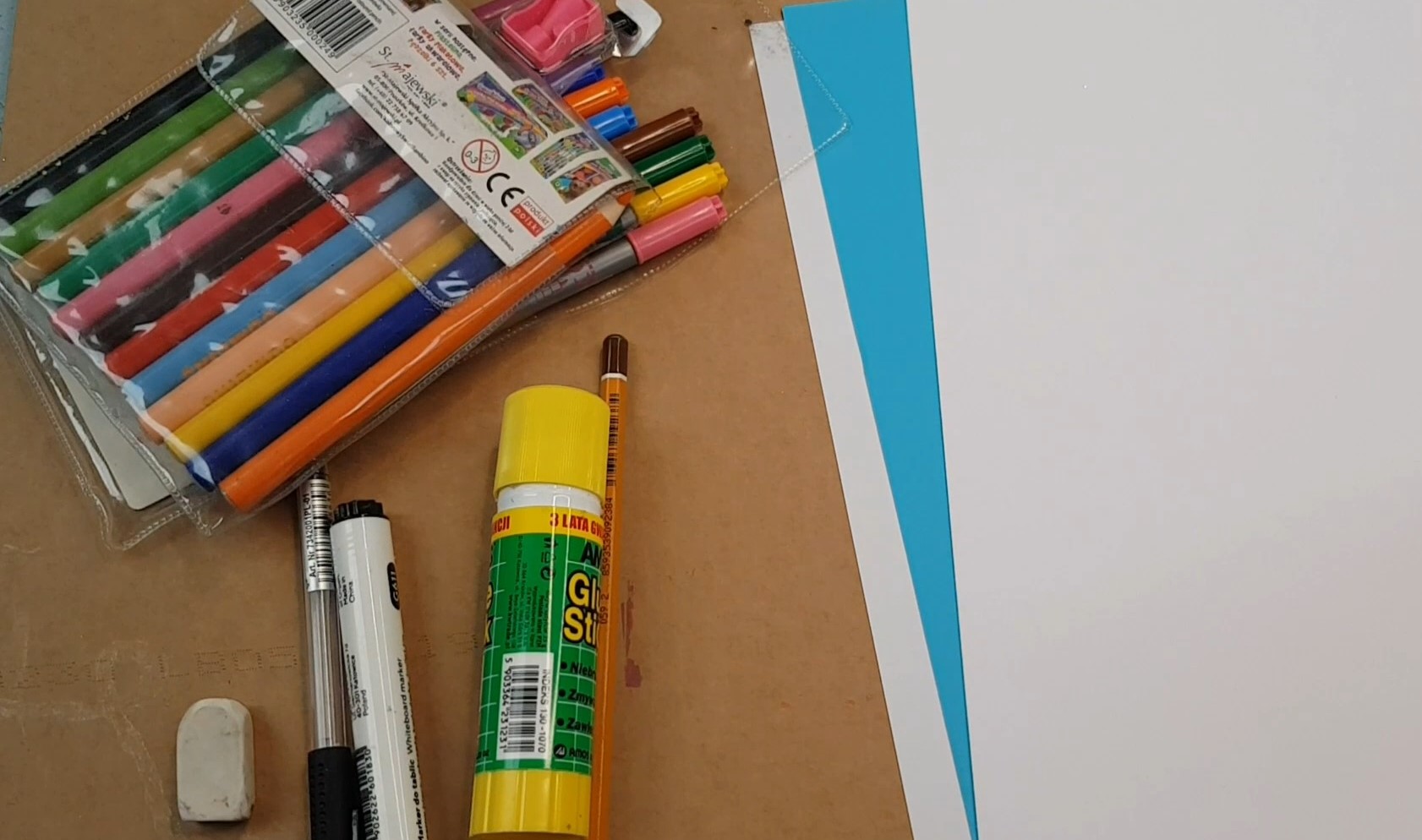 Zajęcia plastyczne - laurka na Dzień Babci i Dziadka